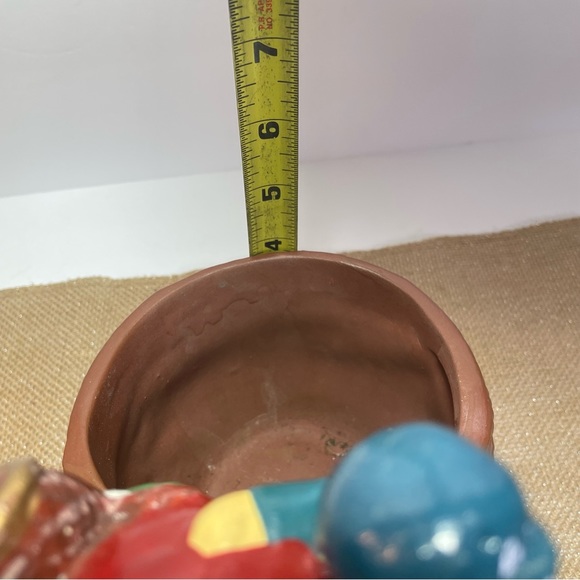 Santa Claus Planter Figurine Ceramic Vintage Chrustmas Around The World 5'x8' - Picture 11 of 12